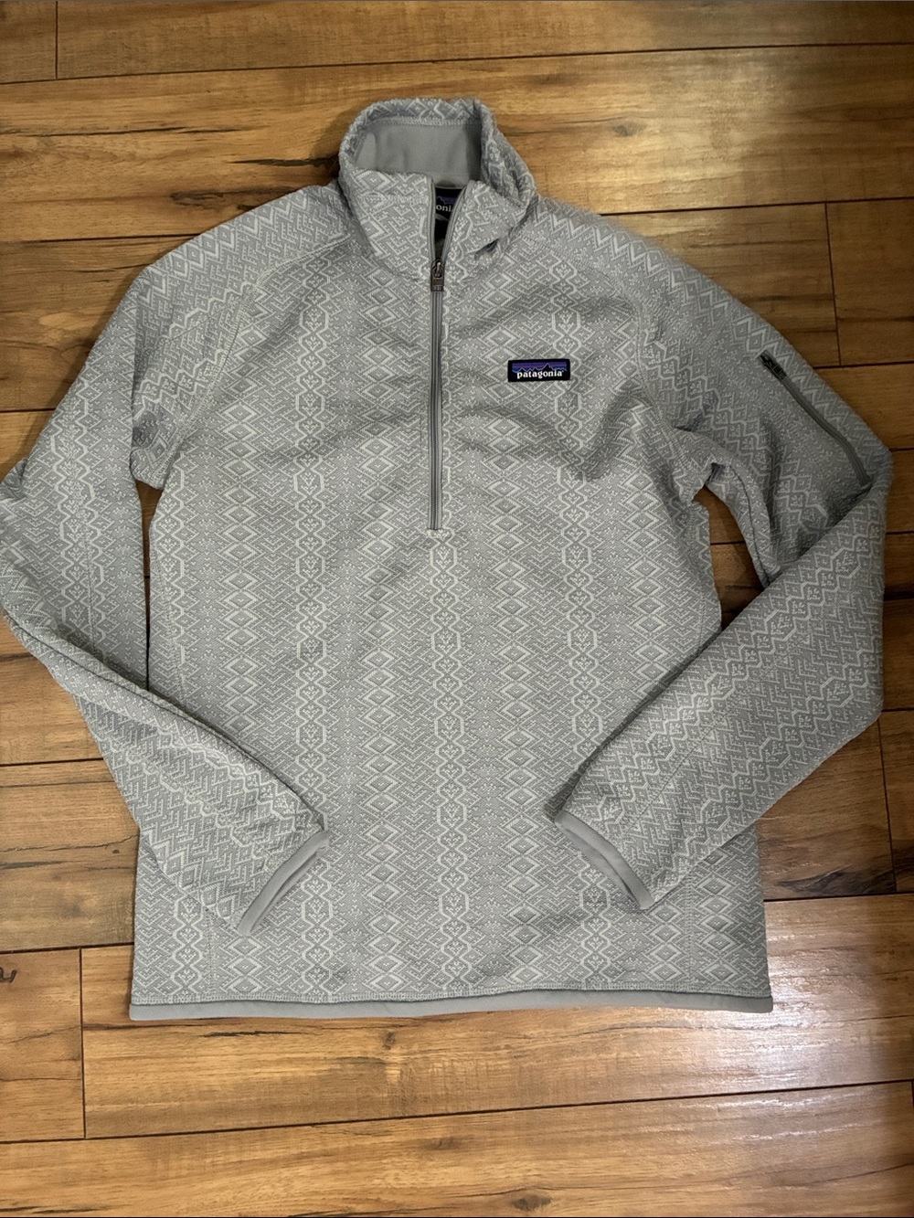 Patagonia Light Gray Geometric Quarter-Zip Pullover